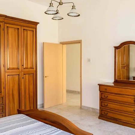 Seafront Yachtview Vallettaview *