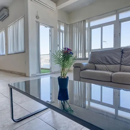 Seafront Yachtview Vallettaview *
