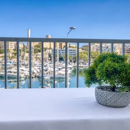 Seafront Yachtview Vallettaview Ta Xbiex