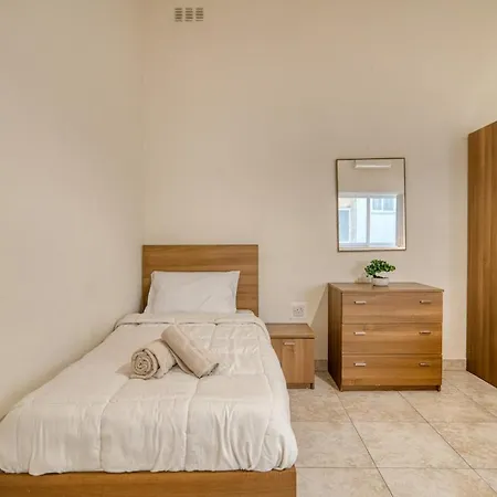 Seafront Yachtview Vallettaview Apartman Ta Xbiex
