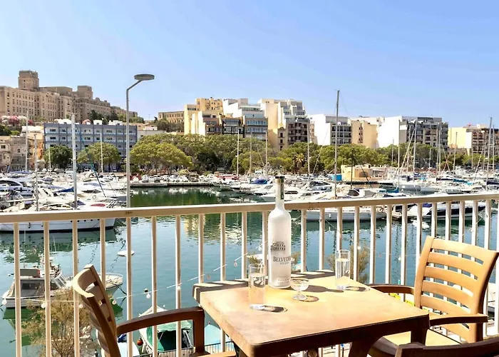 Seafront Yachtview Vallettaview *
